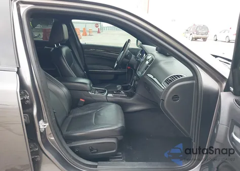 2014 Chrysler 300C from USA, damaged, VIN 2C3CCAEG4EH372884